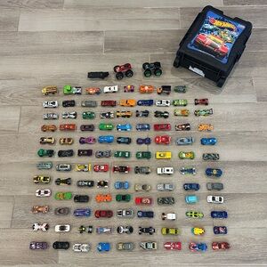 VTG Hot Wheels Lot (110) & Challenge Accepted Storage Box